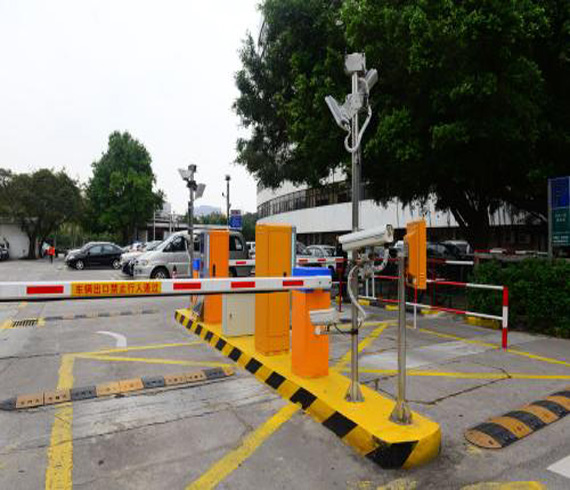 停車場道閘